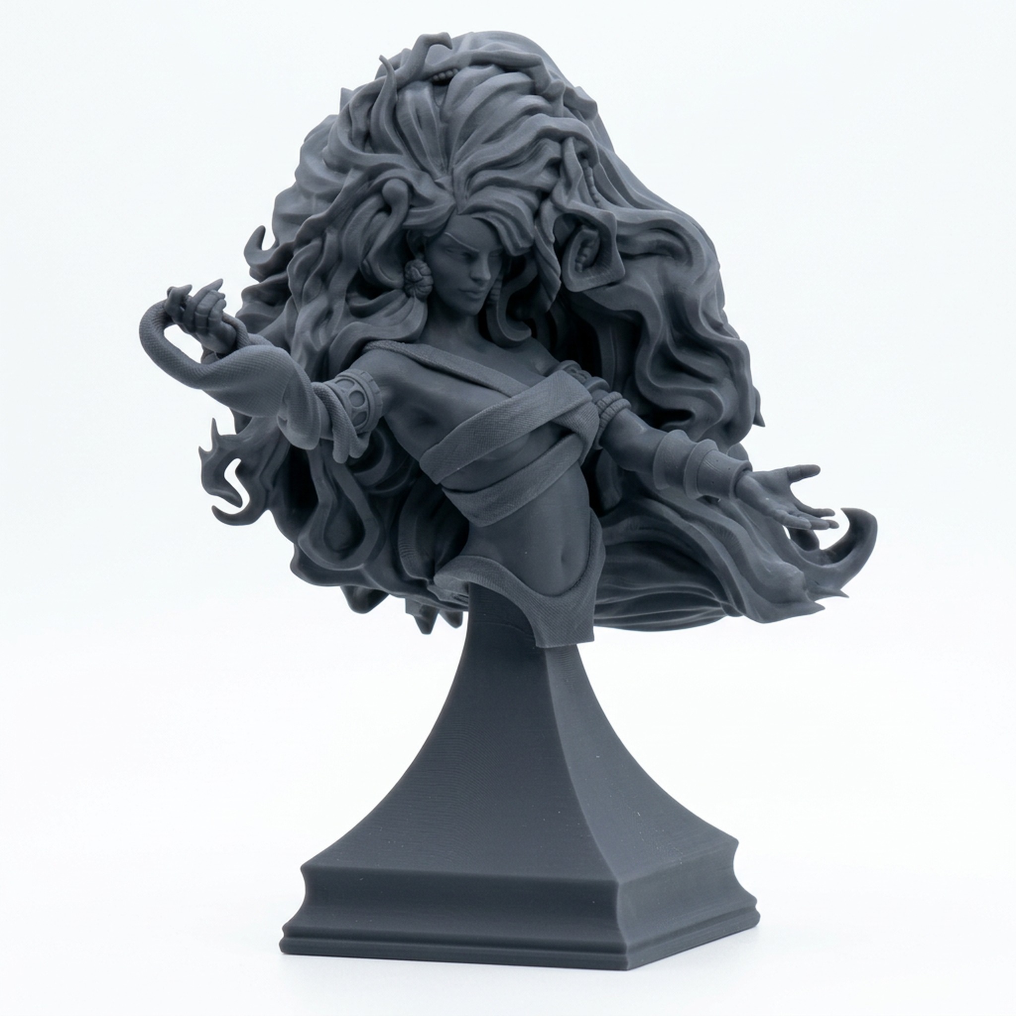 Witch-Queen Sulephesh - Gray Resin 3D Printed Miniature