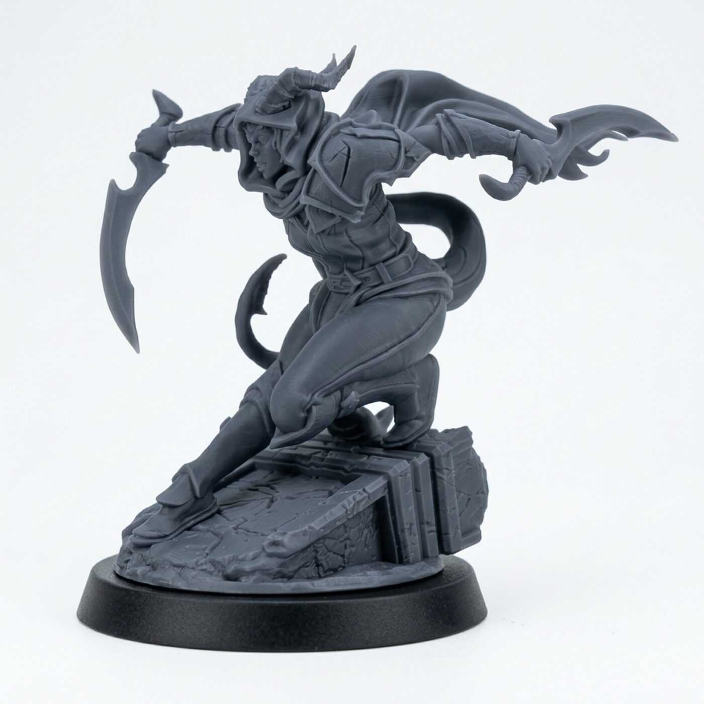 Nalsharine Shadowstrider - Gray Resin 3D Printed Miniature